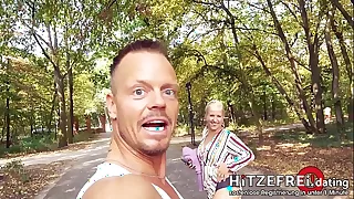 Random Dude Bodo BANGS Milf Slut Jana Schwarz in Park hitzefrei.dating